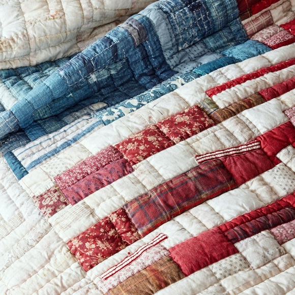 Pottery Barn Americana Full/Queen Quilt With 4 Standard Pillow Shams BNWT - Picture 5 of 16